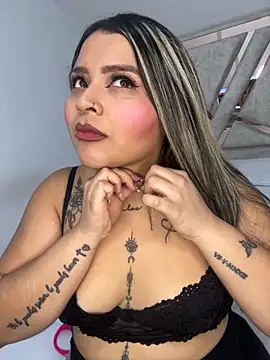 ashley-swift- online show from October 23, 4:29 am