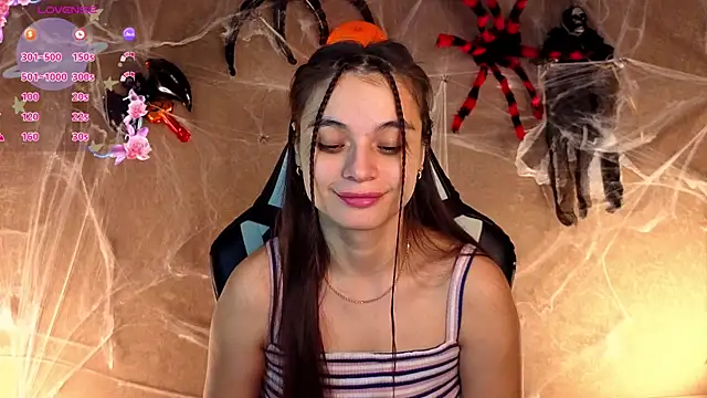 Leila Hefner online show from November 4, 2:49 am