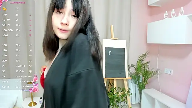 Snapshot of Honeey_Beee chatting on October 7, 7:51 pm Honeey Beee online show from October 7, 7:51 pm