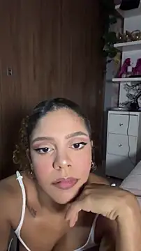 hannachris- online show from May 31, 2:06 am