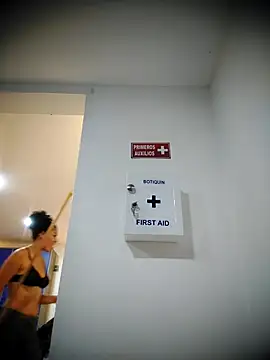 delaylacruz online show from November 12, 1:36 am