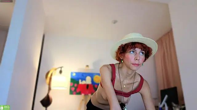 colette e online show from February 4, 3:09 am