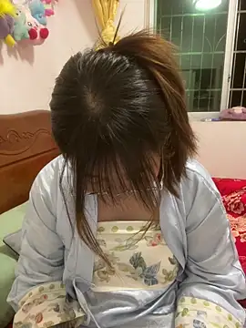 sisi-maiden online show from April 9, 2:11 pm