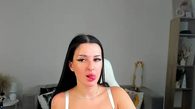 Black Vanillaa online show from September 25, 3:05 am