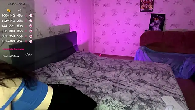 DiaDavidson online show from September 14, 7:45 pm