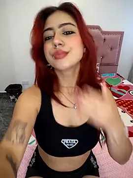 Snapshot of sarah_lark_ chatting on September 19, 12:26 pm sarah lark online show from September 19, 12:26 pm