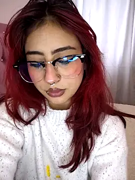 Snapshot of sarah_lark_ chatting on October 8, 11:58 am sarah lark online show from October 8, 11:58 am