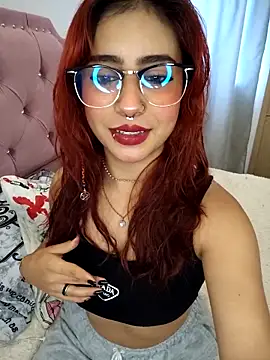 Snapshot of sarah_lark_ chatting on October 17, 12:30 pm sarah lark online show from October 17, 12:30 pm