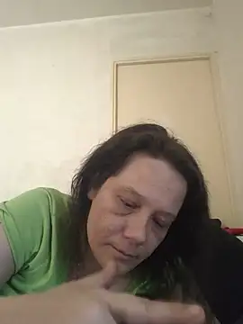 zeousseelphie online show from June 7, 2:24 pm