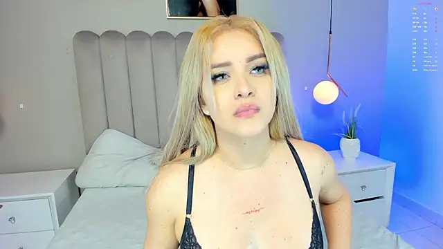 Dani rosse  online show from February 4, 1:03 pm