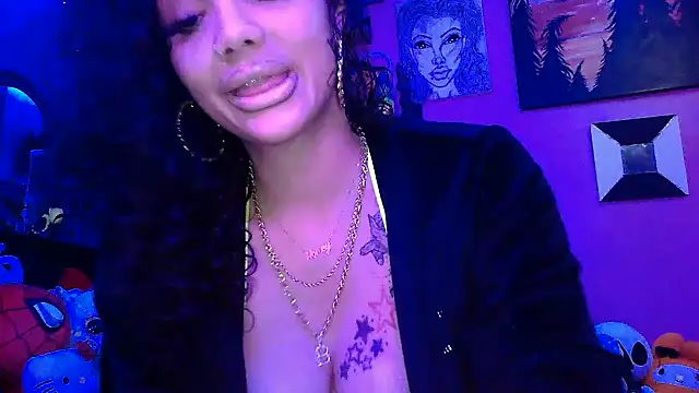 Av3ryyBe3 online show from November 14, 5:18 am