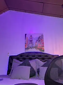 Eymmy 24 online show from October 20, 1:08 am