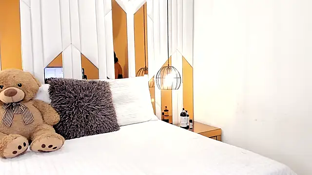 ValeriaPrado online show from October 17, 8:56 pm