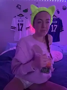 babygingerboo online show from April 14, 8:14 am