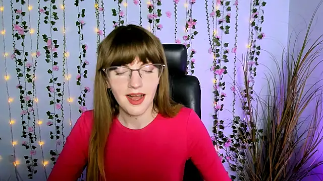 Snapshot of ava_mystic_ chatting on September 14, 8:45 am ava mystic online show from September 14, 8:45 am