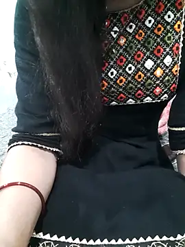 Aarti-kumri online show from February 17, 8:52 pm