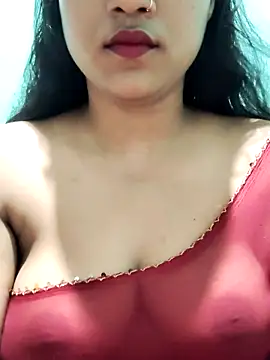 SugarWithSpice online show from June 1, 8:05 am