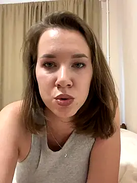 Snapshot of Candy_Foxxxy_ chatting on September 12, 10:45 am Candy Foxxxy online show from September 12, 10:45 am