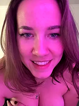 Snapshot of Candy_Foxxxy_ chatting on October 11, 11:14 am Candy Foxxxy online show from October 11, 11:14 am