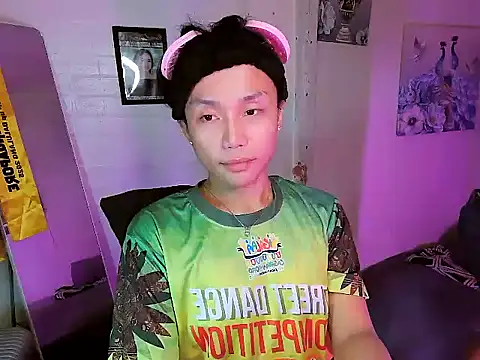 YourNikkieXxx online show from October 15, 10:18 am