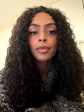 yasmingarcia online show from November 2, 9:07 pm