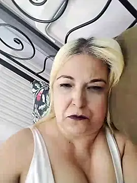 Snapshot of MarielaFerrer chatting on September 19, 6:29 pm MarielaFerrer online show from September 19, 6:29 pm