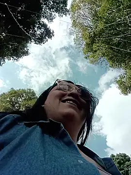 megan fox5 online show from December 15, 6:13 pm