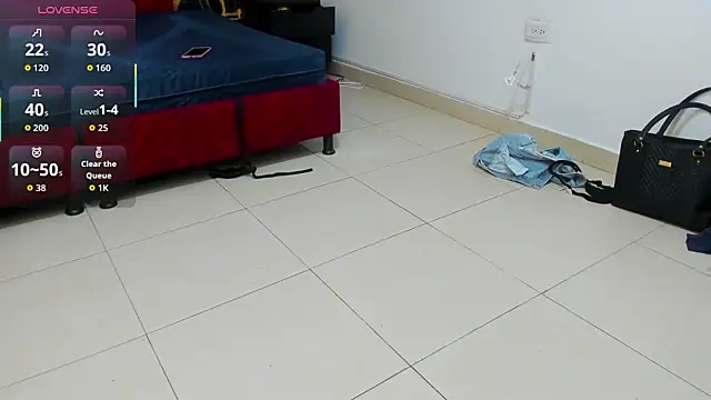 VioletRose as online show from February 26, 8:08 pm