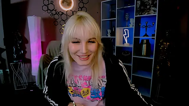 marta smith online show from November 29, 8:13 pm