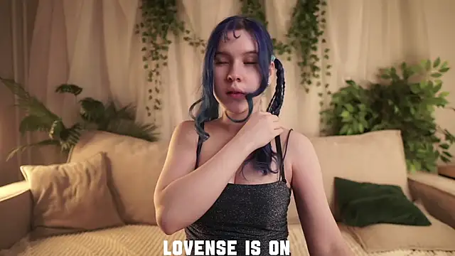 ElizSpieth online show from December 20, 1:42 am