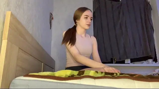 aliatorres online show from October 23, 7:31 pm