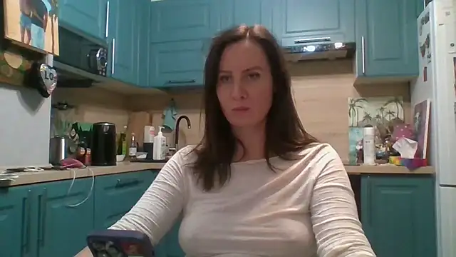 ALICAINWONDERLAND online show from November 21, 6:43 pm