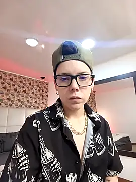 SpencerMontgomery online show from October 3, 6:35 pm