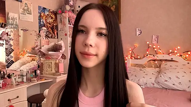 Snapshot of AxyKitten chatting on October 19, 9:22 am AxyKitten online show from October 19, 9:22 am