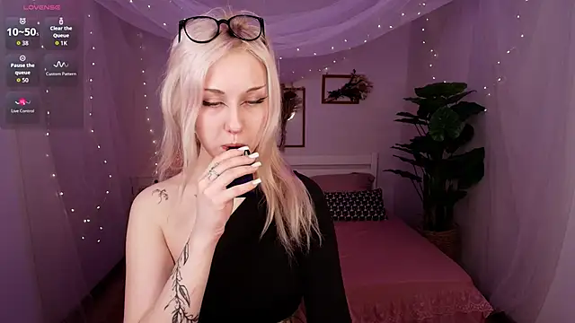 CatEyePro online show from April 2, 3:48 am