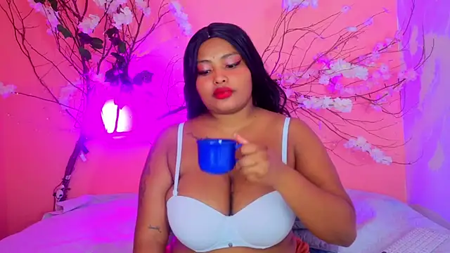 Cristal hott1 online show from February 10, 10:07 am