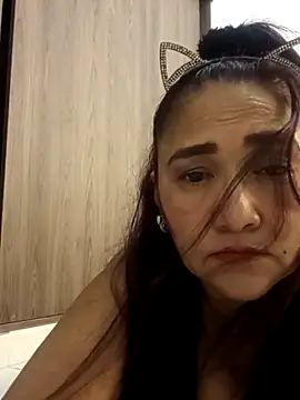 linda luna29 online show from March 22, 5:57 am