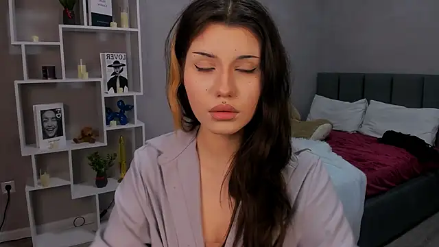 AnoraDark online show from February 8, 6:44 pm