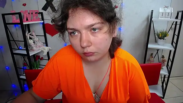 Snapshot of NeonilaLisova chatting on September 11, 5:19 am NeonilaLisova online show from September 11, 5:19 am