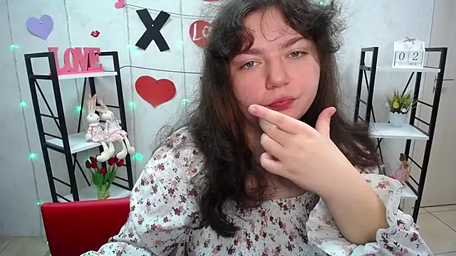 Snapshot of NeonilaLisova chatting on October 2, 5:34 am NeonilaLisova online show from October 2, 5:34 am