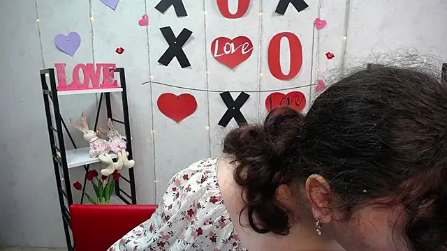 Snapshot of NeonilaLisova chatting on October 12, 5:32 am NeonilaLisova online show from October 12, 5:32 am