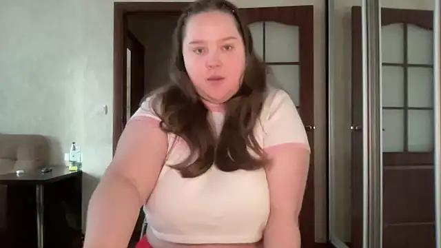 Snapshot of Alice898 chatting on October 13, 12:52 pm Alice898 online show from October 13, 12:52 pm