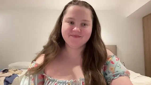 Snapshot of Alice898 chatting on September 14, 7:45 pm Alice898 online show from September 14, 7:45 pm