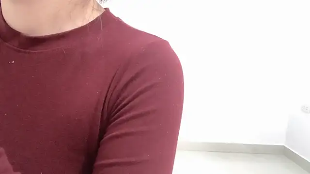    Lily    online show from April 15, 8:48 am