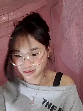 saronla 03 online show from February 15, 7:02 pm