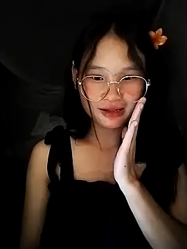 Snapshot of saronla_03 chatting on September 18, 5:11 pm saronla 03 online show from September 18, 5:11 pm