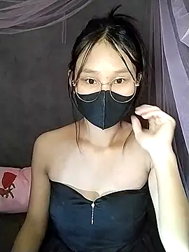 Snapshot of saronla_03 chatting on October 30, 7:11 am saronla 03 online show from October 30, 7:11 am