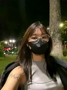   BabyShowPublic   online show from November 11, 4:15 pm