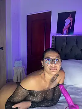 ema zoe online show from April 20, 12:02 am