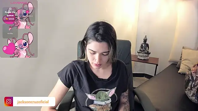 Snapshot of MiaVillalobos chatting on October 7, 12:09 pm MiaVillalobos online show from October 7, 12:09 pm